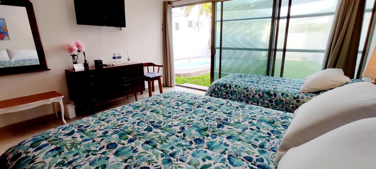 Casa Abril Cozzy Suites Канкун Екстериор снимка
