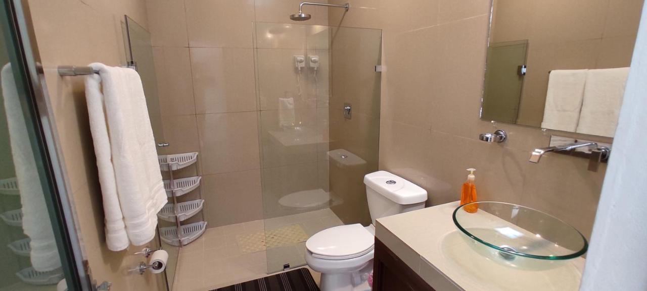 Casa Abril Cozzy Suites Канкун Екстериор снимка